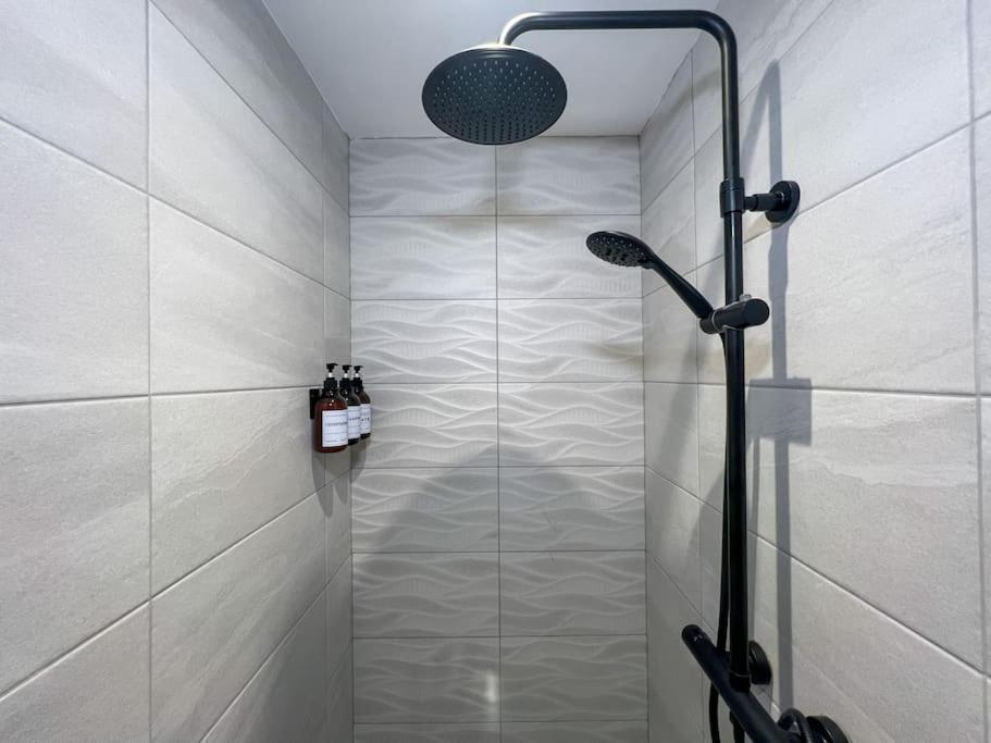 Orange Rentals-High Spec, Midnight Suite, Sleeps 4-Pets Welcome! リヴァプール エクステリア 写真