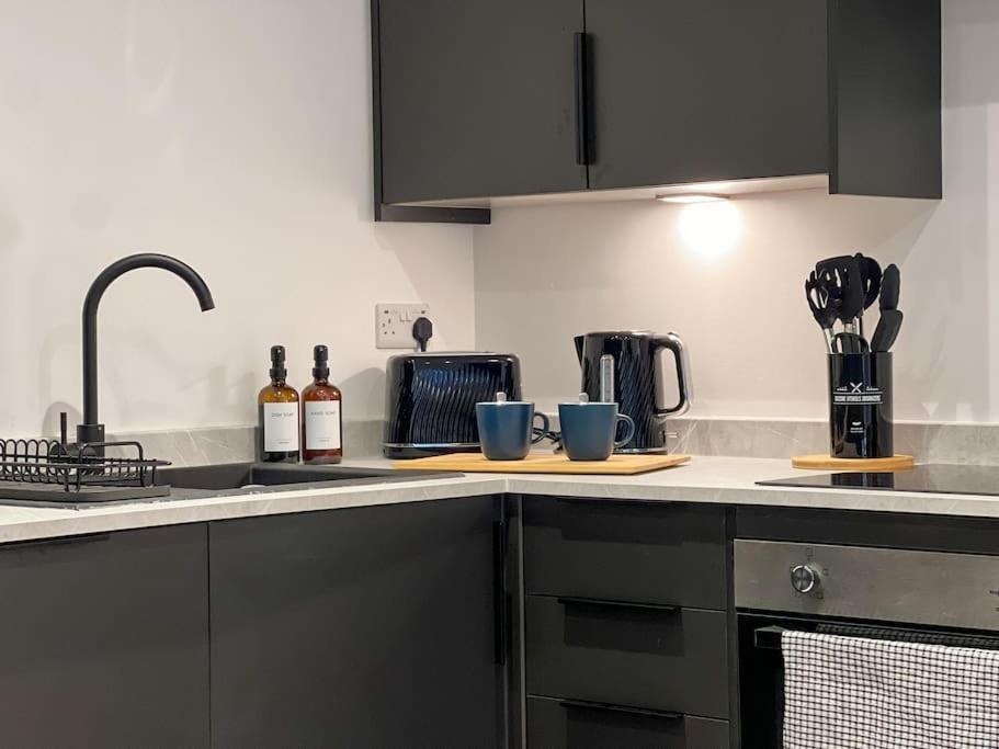 Orange Rentals-High Spec, Midnight Suite, Sleeps 4-Pets Welcome! リヴァプール エクステリア 写真